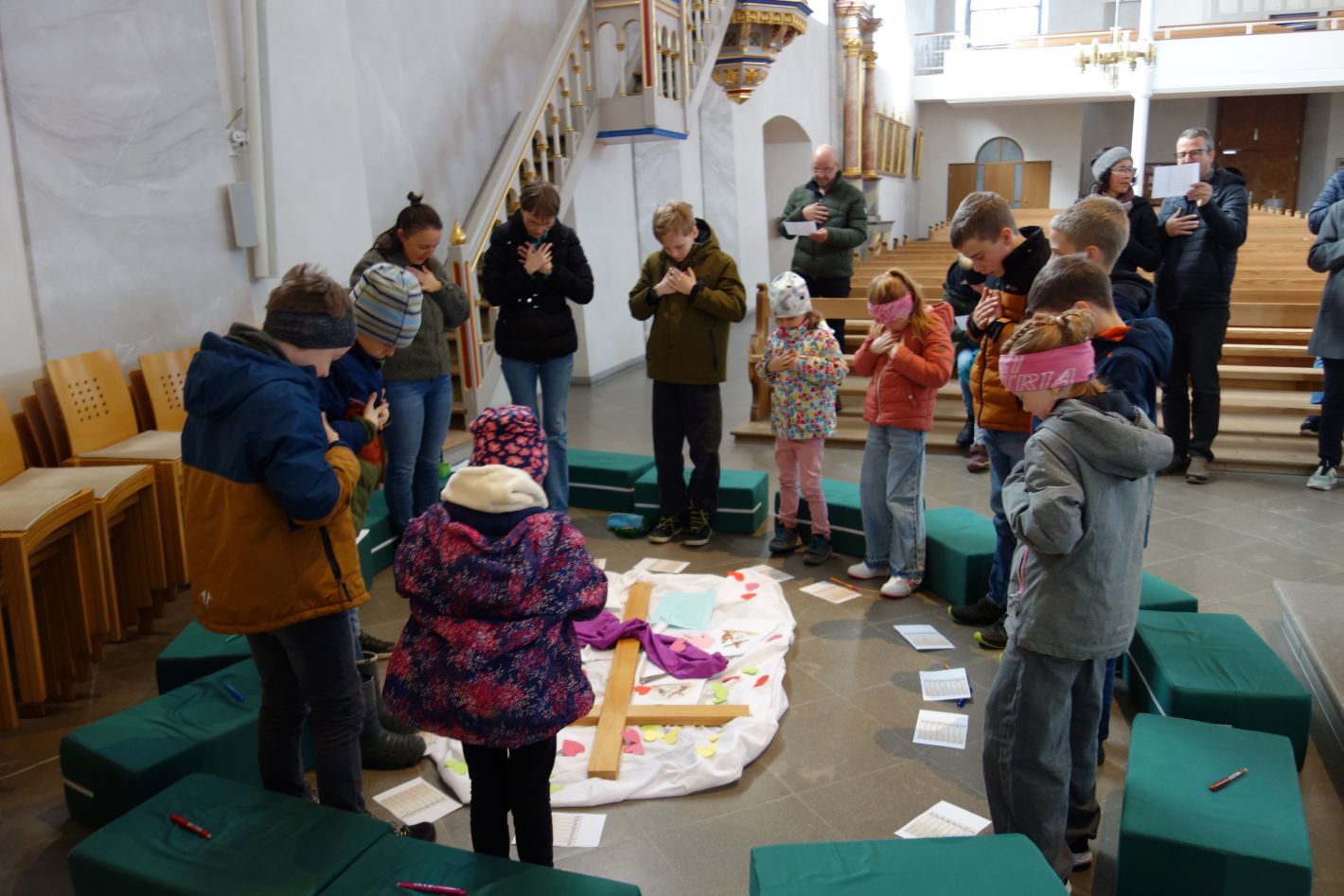Du betrachtest gerade Kreuzweg für Kinder am Karfreitag