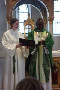 Mehr über den Artikel erfahren Lichtmess und Ordensprofess Pater Abidon